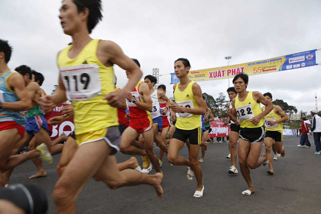 Giải Việt dã và marathon báo Tiền Phong: Tranh tài đỉnh cao ảnh 17