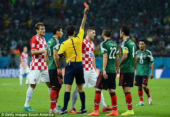 Thắng tưng bừng, Brazil và Mexico lấy vé vào vòng trong ảnh 3