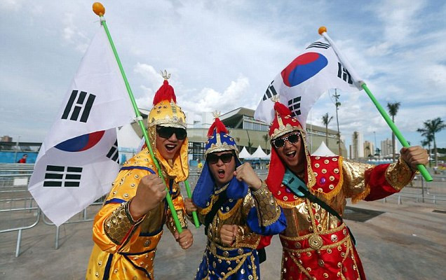 Gấu Nga không nuốt nổi kim chi ảnh 9