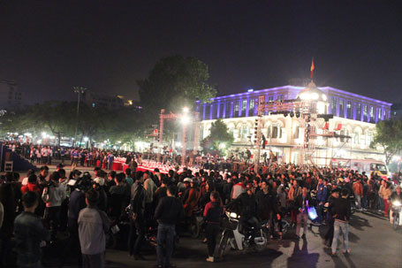 Rực sáng pháo hoa chào mừng năm mới 2015 ảnh 37