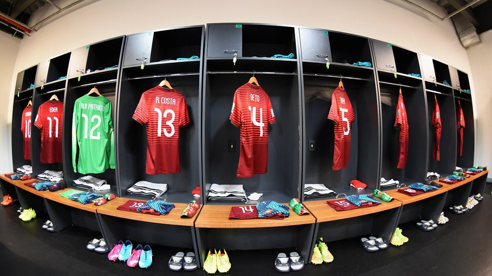 Ronaldo 'khai hỏa', Bồ vẫn phải tức tưởi hồi hương ảnh 20