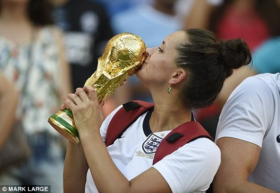 Anh-Italia (1-2): Màu thiên thanh đáng sợ ảnh 7