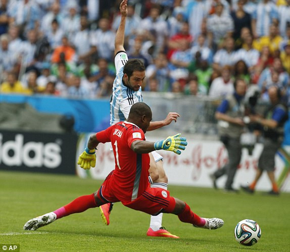 Argentina - Nigeria (3-2): Bão lốc Albicelestes ảnh 9