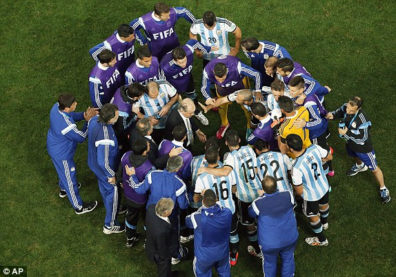 Hà Lan – Argentina (0-0, penalty 2-4): Người hùng Romero ảnh 1