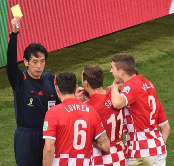 Neymar tỏa sáng, Brazil ngược dòng lấy trọn 3 điểm ảnh 2