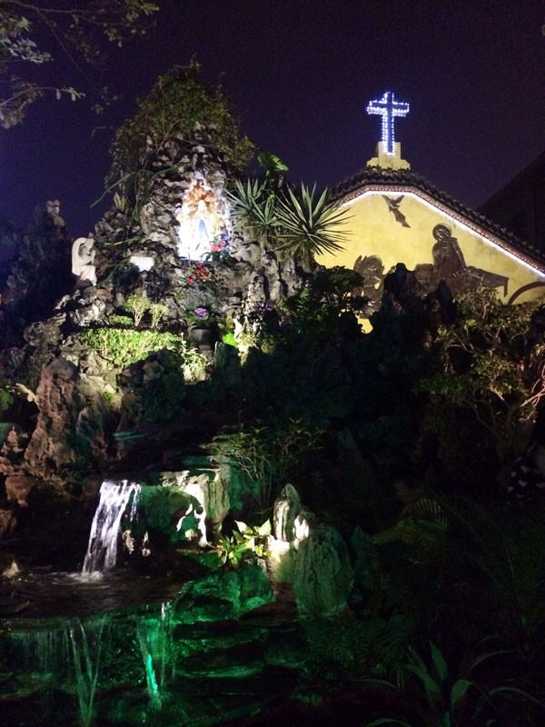 TƯỜNG THUẬT: Giới trẻ tưng bừng đón Giáng sinh ảnh 25