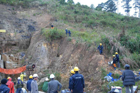 [LIVE] Nạn nhân sập hầm kể những ngày 'sống trong sợ hãi' ảnh 46