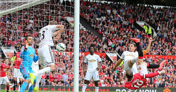 M.U-Swansea (1-2): Van Gaal nếm trái đắng ngày khai mạc ảnh 4