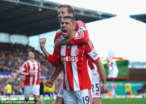 Stoke-Arsenal (1-0): Pháo thủ lạc lối ở Britannia ảnh 3