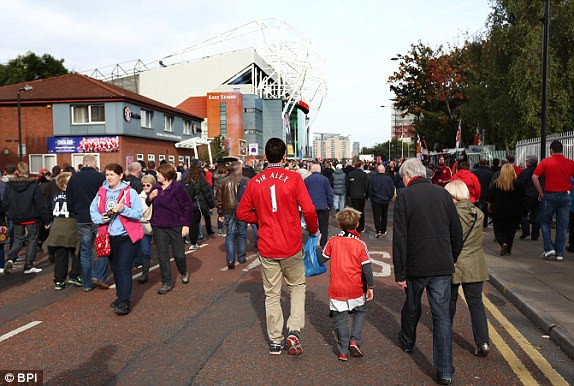 Falcao 'mở tài khoản', M.U hạ Everton ảnh 14