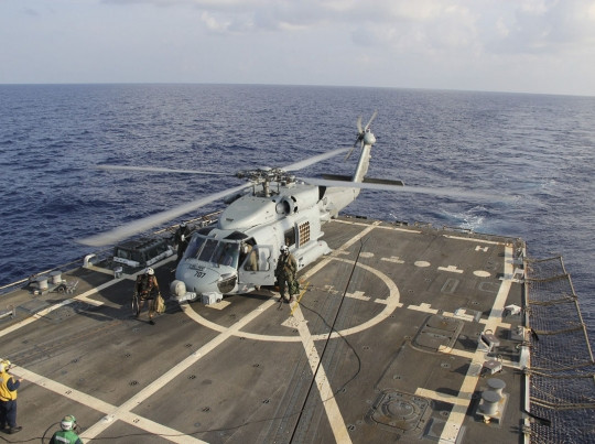 TRỰC TIẾP: Dò được tín hiệu Boeing mất tích ảnh 8