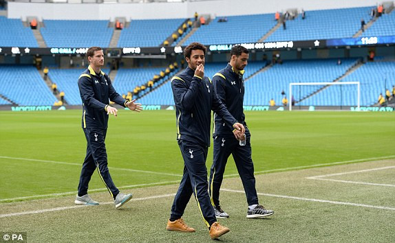 Aguero lập 'poker', Man City đại thắng Tottenham ảnh 9