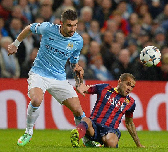 Man City-Barca (0-2): Messi giải lời nguyền ảnh 9