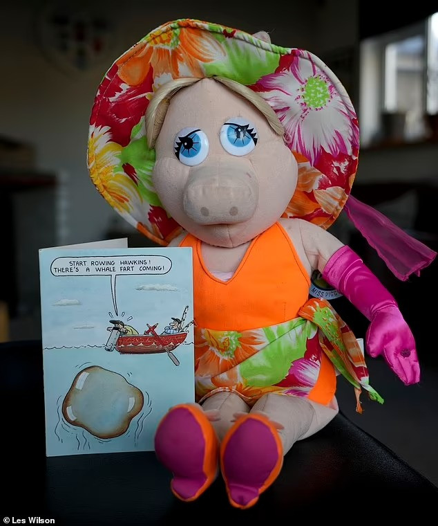 Món quà sinh nhật của Harry tặng cho Sasha. Ảnh: Les Wibson.