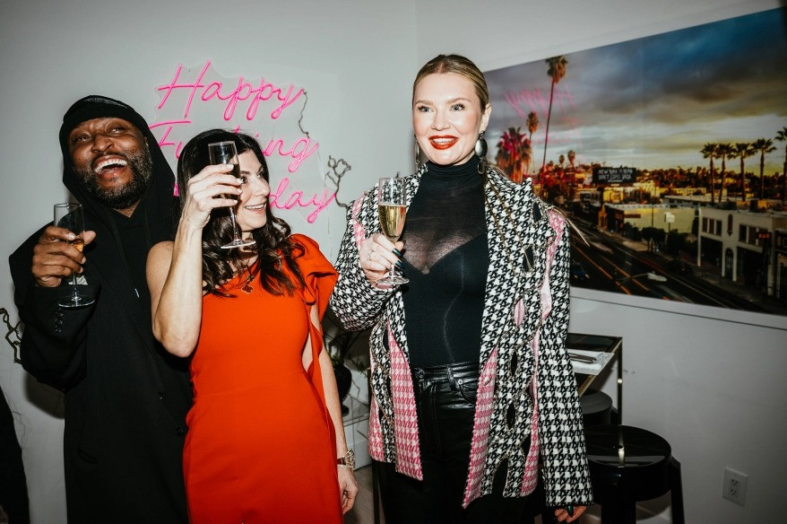 Bên trong tiệc tối tại gia của Anna. Ảnh: Jade Greene.