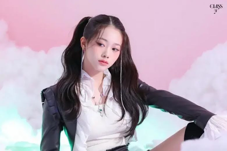 6. Jimin đảm nhận vị trí hát dẫn kiêm center (trung tâm) của CLASS:y. Cô sinh ngày 25/11/2007. 6. Jimin đảm nhận vị trí hát dẫn kiêm center (trung tâm) của CLASS:y. Cô sinh ngày 25/11/2007.