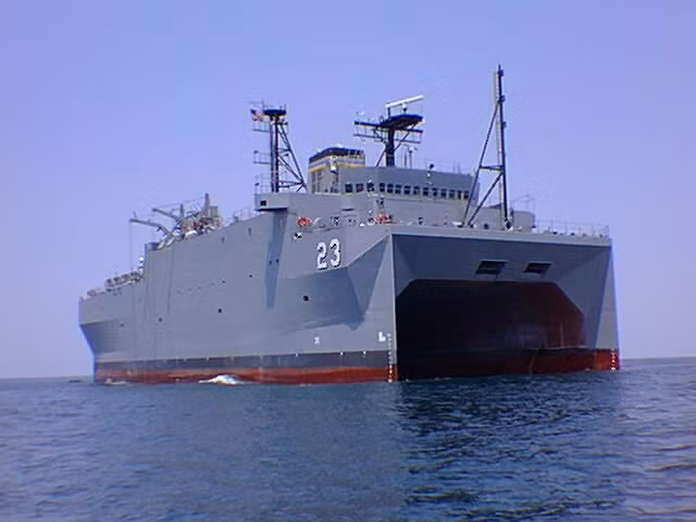 Tàu quan trắc biển USNS Impeccable (T-AGOS-23) của hải quân Mỹ