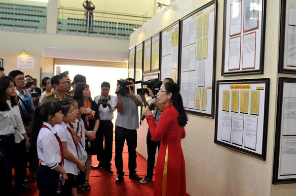 Khai mạc triển lãm Hoàng Sa, Trường Sa ở Gia Lai ảnh 10