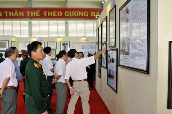 Khai mạc triển lãm Hoàng Sa, Trường Sa ở Gia Lai ảnh 7