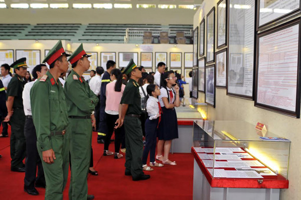 Khai mạc triển lãm Hoàng Sa, Trường Sa ở Gia Lai ảnh 8