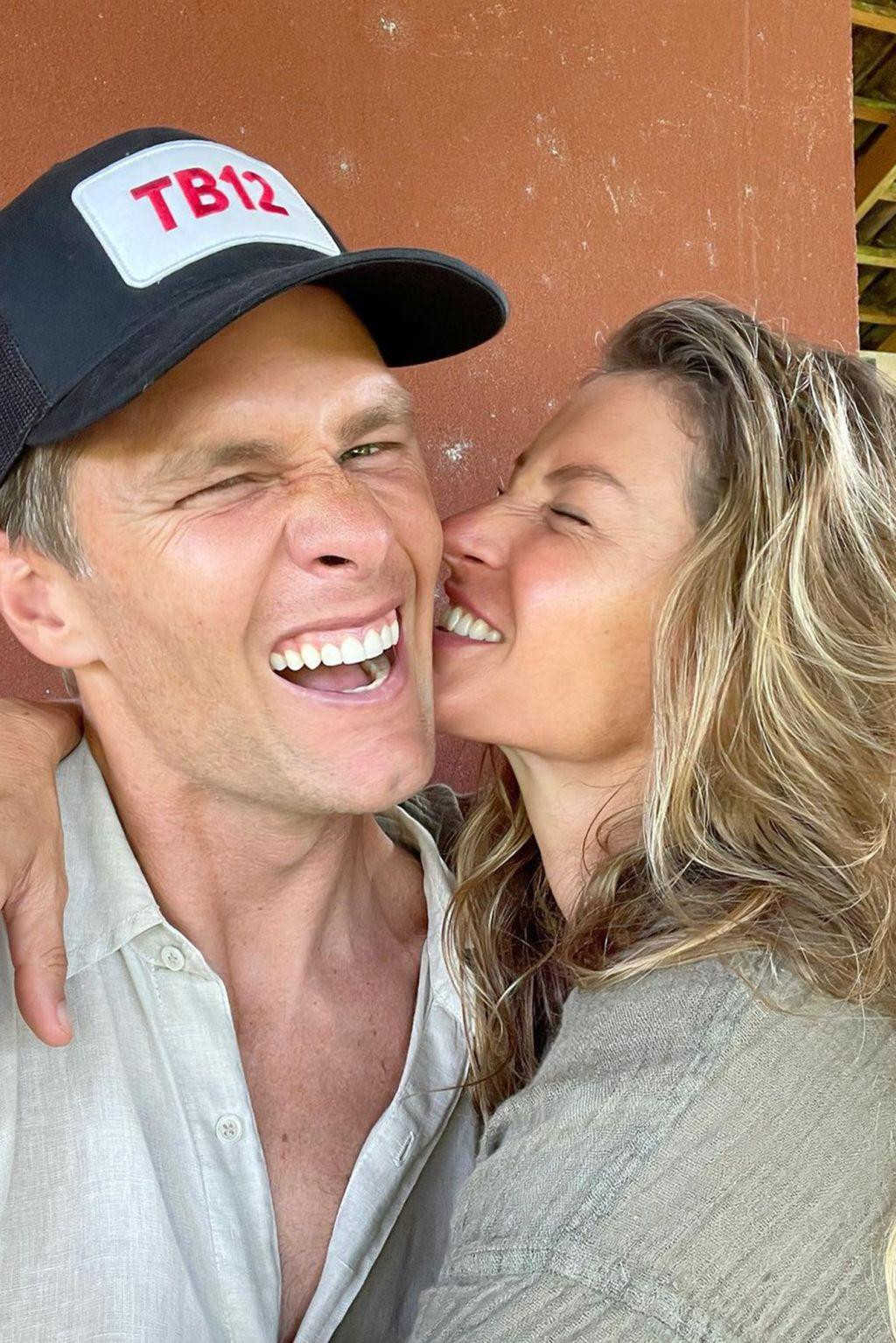 Cặp đôi "tài tử - siêu mẫu" Tom Brady và Gisele Bündchen vẫn mặn nồng sau 13 năm kết hôn.