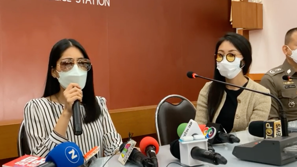 Nữ quản lý trả lời báo chí về vụ Tangmo rơi xuống sông tử nạn.