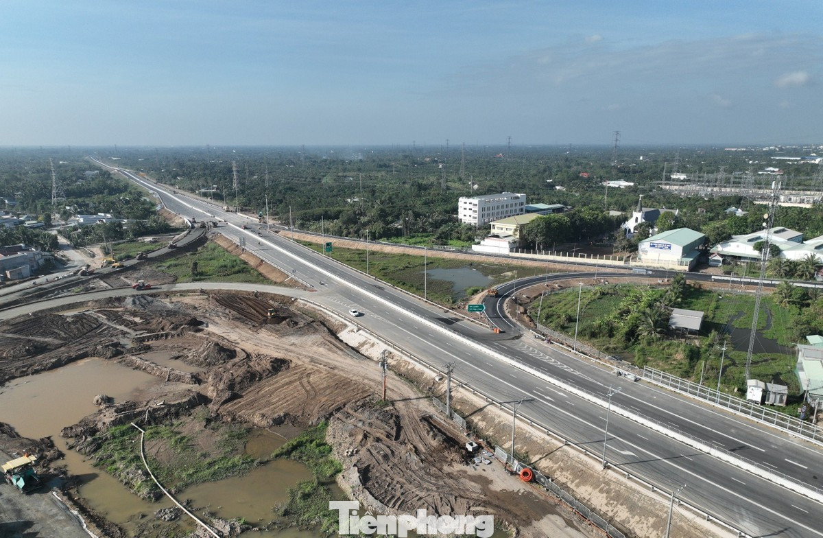 Cao tốc Mỹ Thuận - Cần Thơ đưa vào khai thác (Ảnh: Cảnh Kỳ).