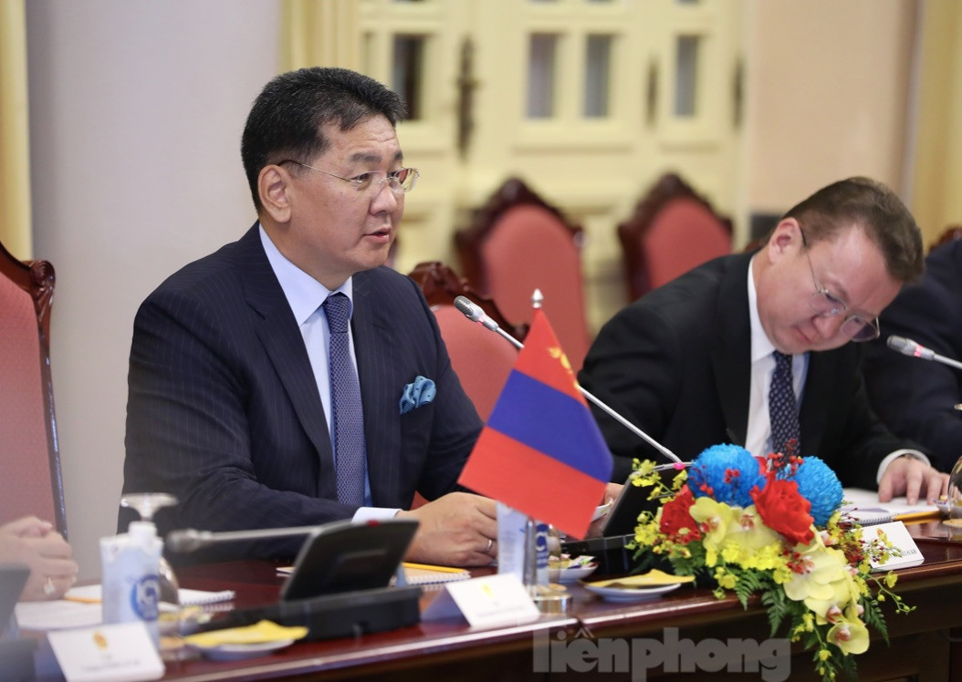 Tổng thống Mông Cổ tại cuộc hội đàm. (Ảnh: Như Ý)