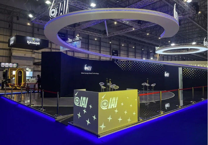 Gian trưng bày của hãng vũ khí Israel IAI vắng bóng trong ngày khai mạc Triển lãm hàng không Dubai, hôm 13/11. (Ảnh: Reuters)