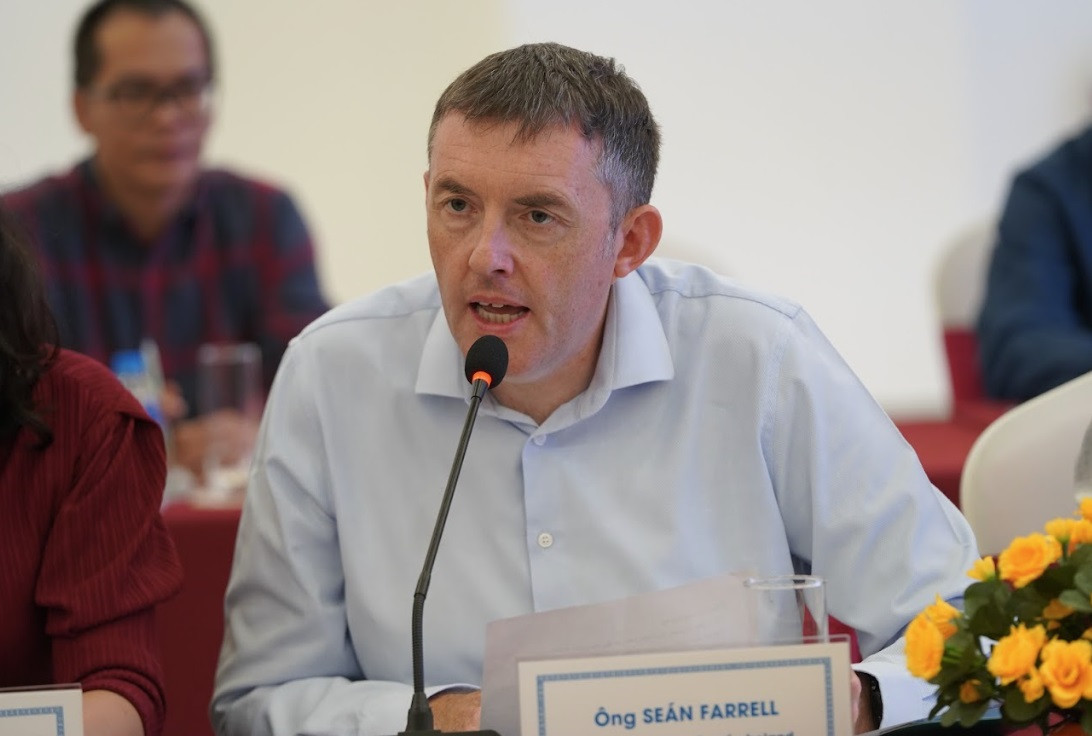 Phó Đại sứ Ireland tại Việt Nam Seán Farrell phát biểu tại hội thảo. (Ảnh: Plan International)
