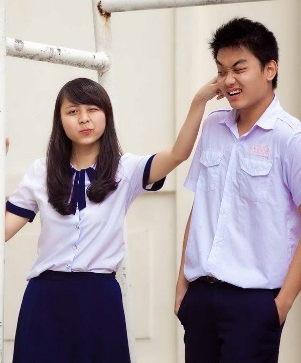 Nét tinh nghịch đáng yêu của teen Sài Thành trong đồng phục trường