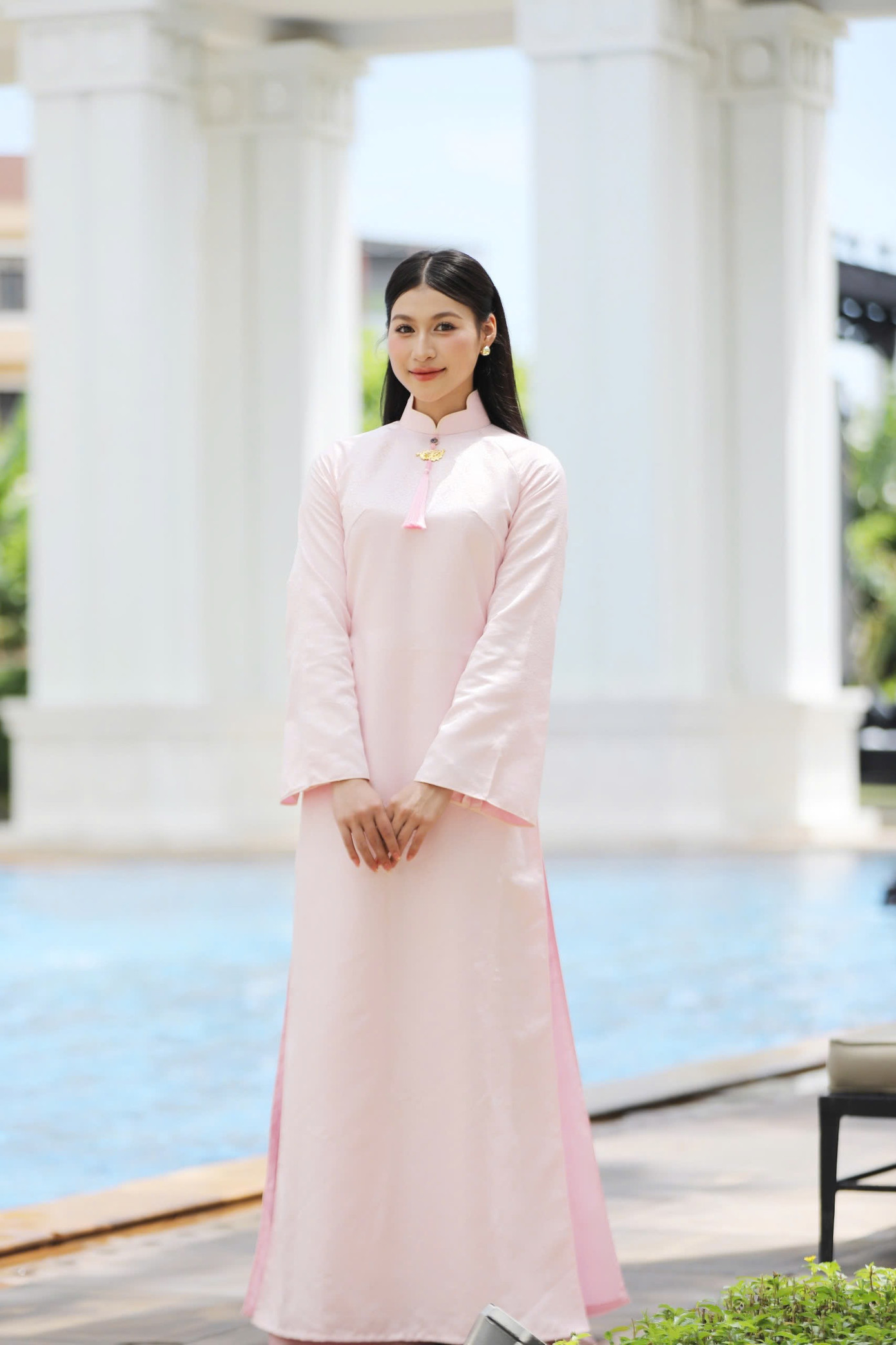 "Nếu có cơ hội đăng quang, điều tôi mong muốn nhất là được kết nối và thúc đẩy các dự án tình nguyện mang tri thức đến với trẻ em vùng cao, vùng xa. Tôi cũng muốn tận dụng sức lan toả của Hoa hậu Việt Nam để quảng bá văn hoá, du lịch và hình ảnh người Việt Nam ra thế giới”, Thanh Xuân chia sẻ.