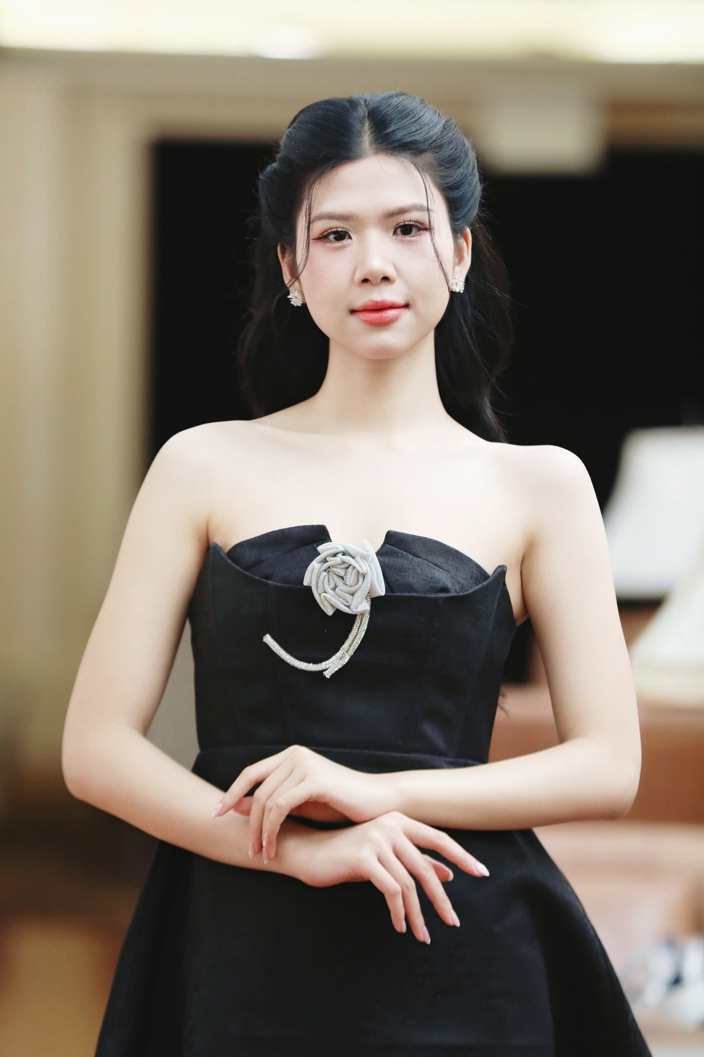 "Tôi tự tin là mình không hối hận khi đăng ký thi Hoa hậu Việt Nam. Cuộc thi cho tôi những gì tôi mong muốn. Hoa hậu Việt Nam cho tôi được nói trước đám đông, trình diễn trên sân khấu và cùng các thí sinh thực hiện nhiều dự án nhân ái", Linh Đan chia sẻ.