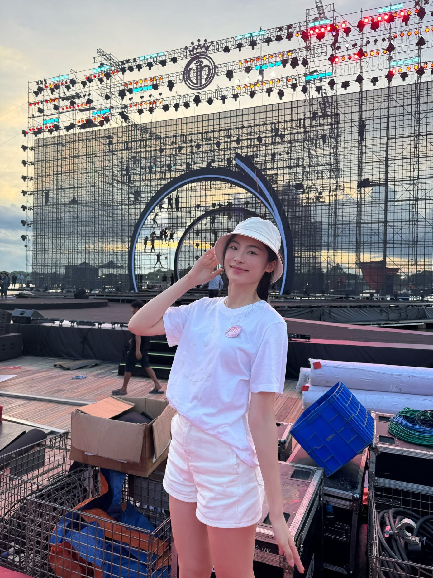 Chia sẻ đầu tiên sau khi giành danh hiệu, Vân Nhi cho rằng cô có hành trình đầy cảm xúc tại Hoa Hậu Việt Nam. "Tôi hiểu rằng mỗi bước đi của mình ngày hôm nay không chỉ là nỗ lực cá nhân, mà là kết quả của sự cộng hưởng từ tình yêu thương, sự hỗ trợ và niềm tin của rất nhiều con người tuyệt vời đã âm thầm đồng hành cùng mình", cô cho hay.