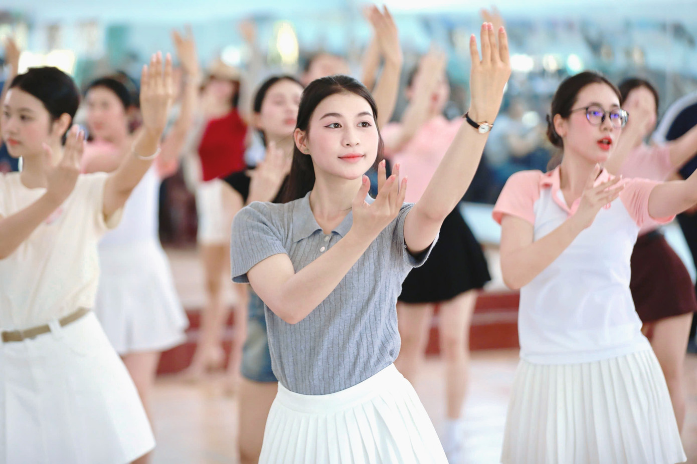 Thí sinh tập luyện cho chung kết Hoa hậu Việt Nam 2024. Ảnh: Hồng Vĩnh. Thí sinh tập luyện cho chung kết Hoa hậu Việt Nam 2024. Ảnh: Hồng Vĩnh.