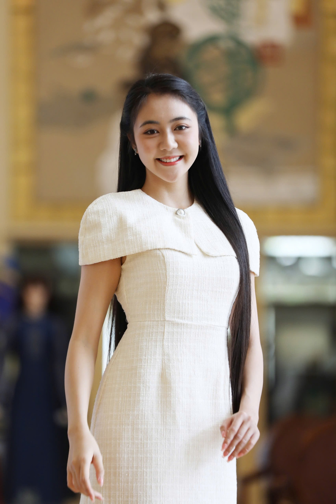 “Tôi cảm thấy biết ơn vì hành trình này đã giúp mình tự tin, yêu bản thân và yêu vẻ đẹp của người phụ nữ Việt Nam hơn”, cô nói.