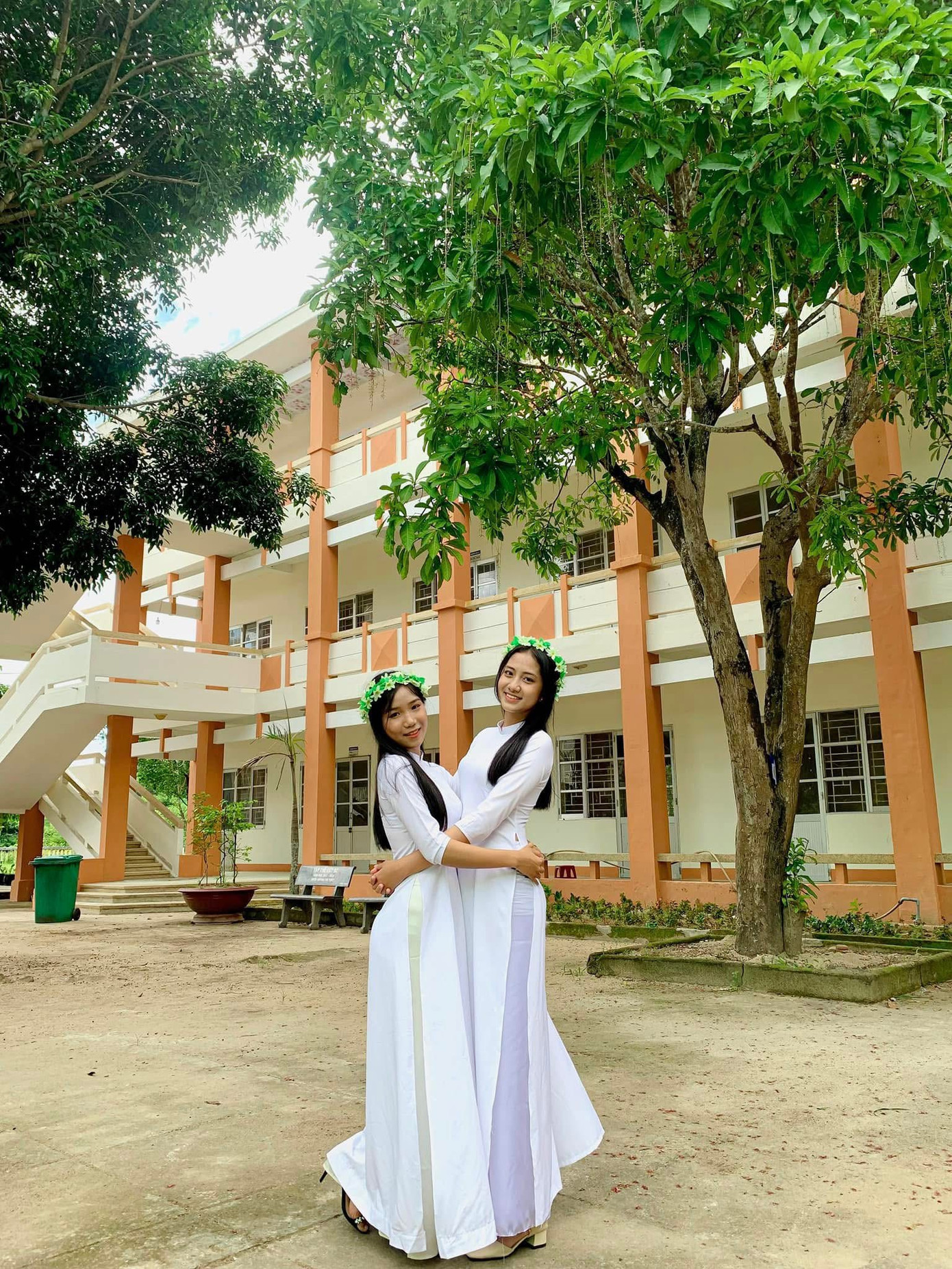 Ngay từ thời phổ thông, Trúc Linh sở hữu chiều cao nổi bật so với bạn bè cùng trang lứa.