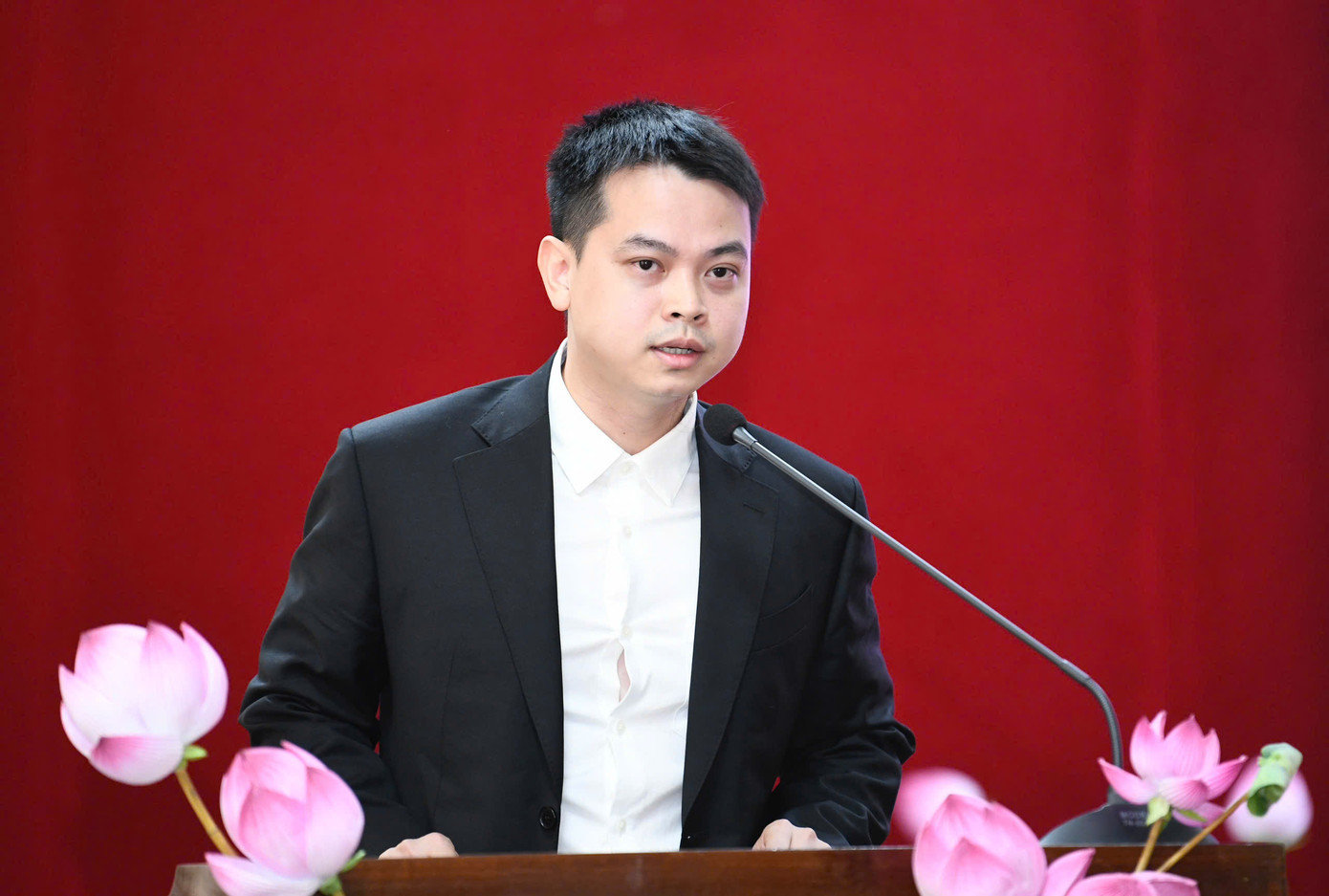 Ông Bùi Minh Thành, Chủ tịch tập đoàn Hoàng Thành Holdings nói. Ảnh: Như Ý. Ông Bùi Minh Thành, Chủ tịch tập đoàn Hoàng Thành Holdings nói. Ảnh: Như Ý.