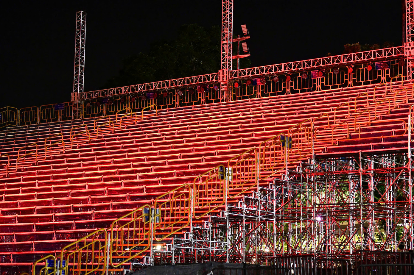 Khu vực khán đài với quy mô gần 6.000 chỗ ngồi.