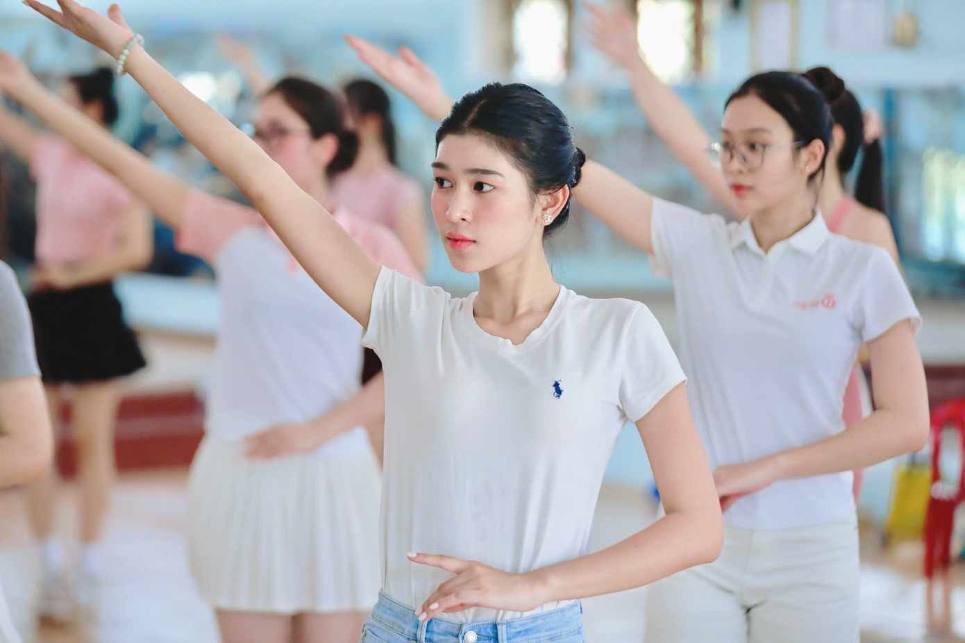 Thí sinh tập luyện cho chung kết Hoa hậu Việt Nam 2024. Ảnh: Hồng Vĩnh. Thí sinh tập luyện cho chung kết Hoa hậu Việt Nam 2024. Ảnh: Hồng Vĩnh.