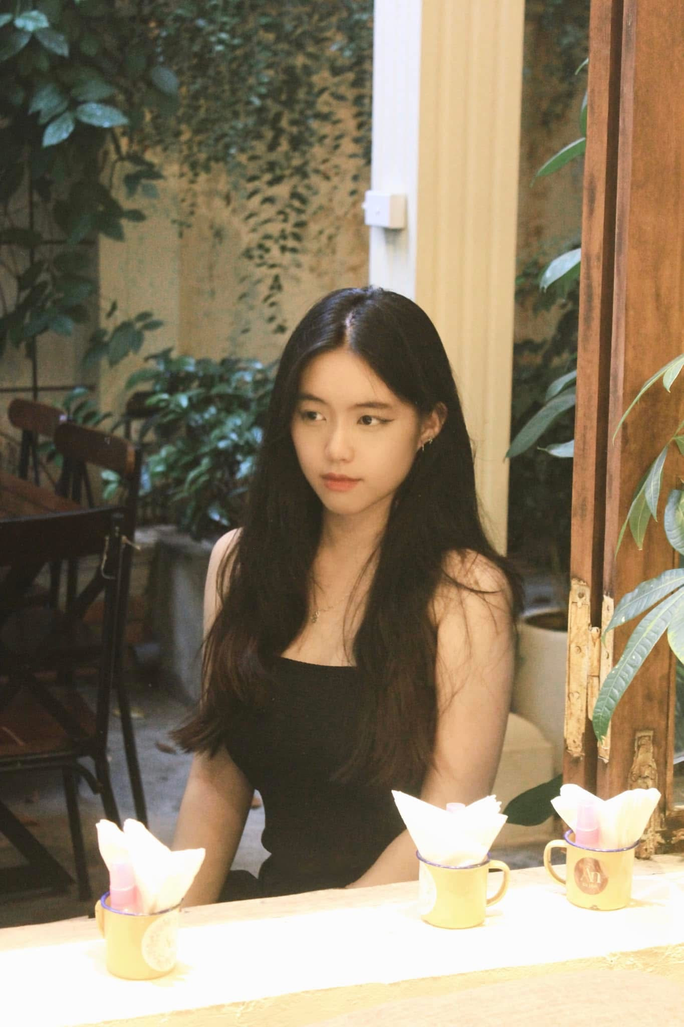 Tại họp báo sau đăng quang, Á hậu 1 Trần Ngọc Châu Anh cho biết cô được tham gia nhiều hoạt động, có kỷ niệm quý giá ở cuộc thi Hoa hậu Việt Nam.