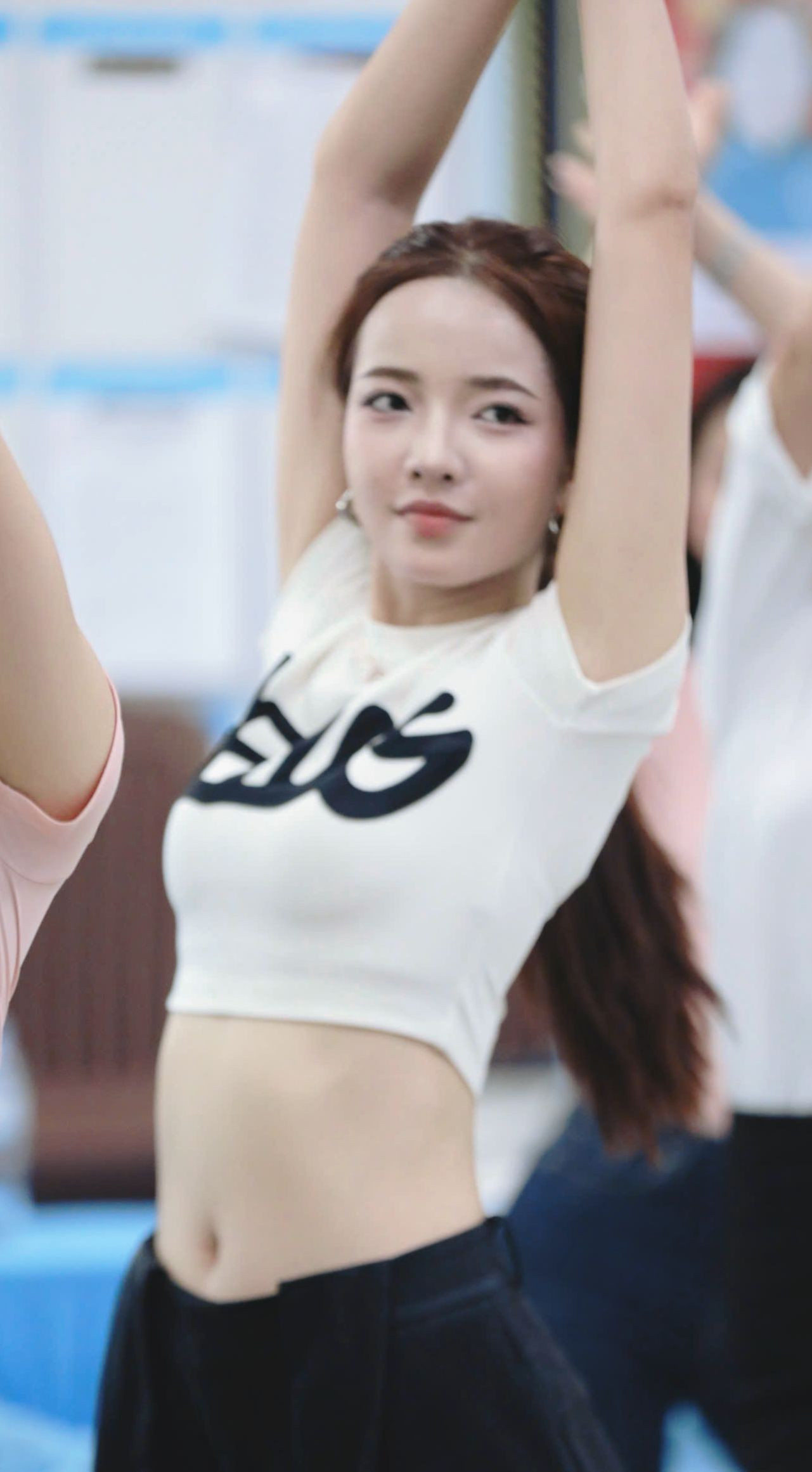 Thí sinh Võ Thị Thanh Bình tự tin chinh phục khán giả trong đêm chung kết Hoa hậu Việt Nam 2024. Có thế mạnh về vũ đạo, Thanh Bình nhanh chóng tiếp thu bài học và thể hiện các động tác một cách đẹp mắt. "Tôi nghĩ bài nhạc trong phần trình diễn bikini lần này sẽ đốt cháy sân khấu", Thanh Bình nói.