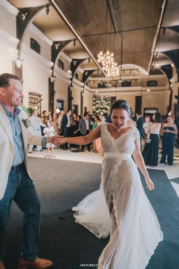 Bất ngờ chồng cũ Hồng Nhung chính là tình đầu của người vợ Myanmar vừa cưới ảnh 2