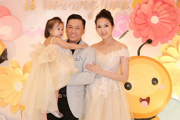 Lam Trường và vợ kém 17 tuổi lại vướng tin đồn rạn nứt ảnh 1