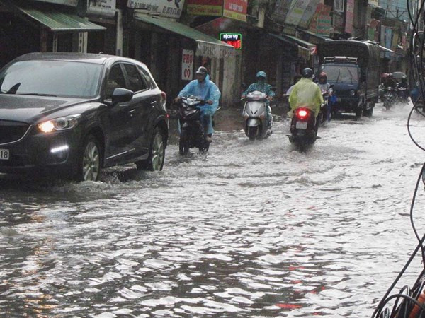 10 video ‘hot’: Chiến đấu cơ các nước gầm rú trên bầu trời Ukraine ảnh 3