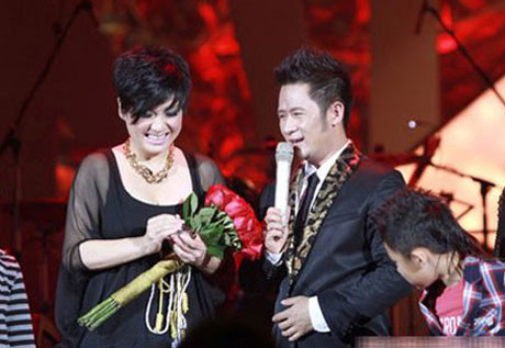 Bằng Kiều- Trizzie Phương Trinh và những khoảnh khắc ngọt ngào khó quên trên sân khấu quê nhà..