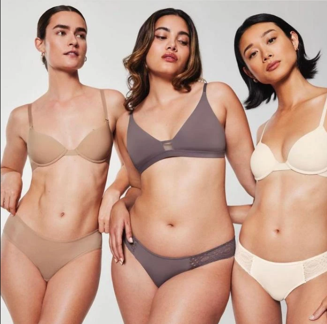 Stephanie tự tin với vai trò người mẫu ngoại cỡ.