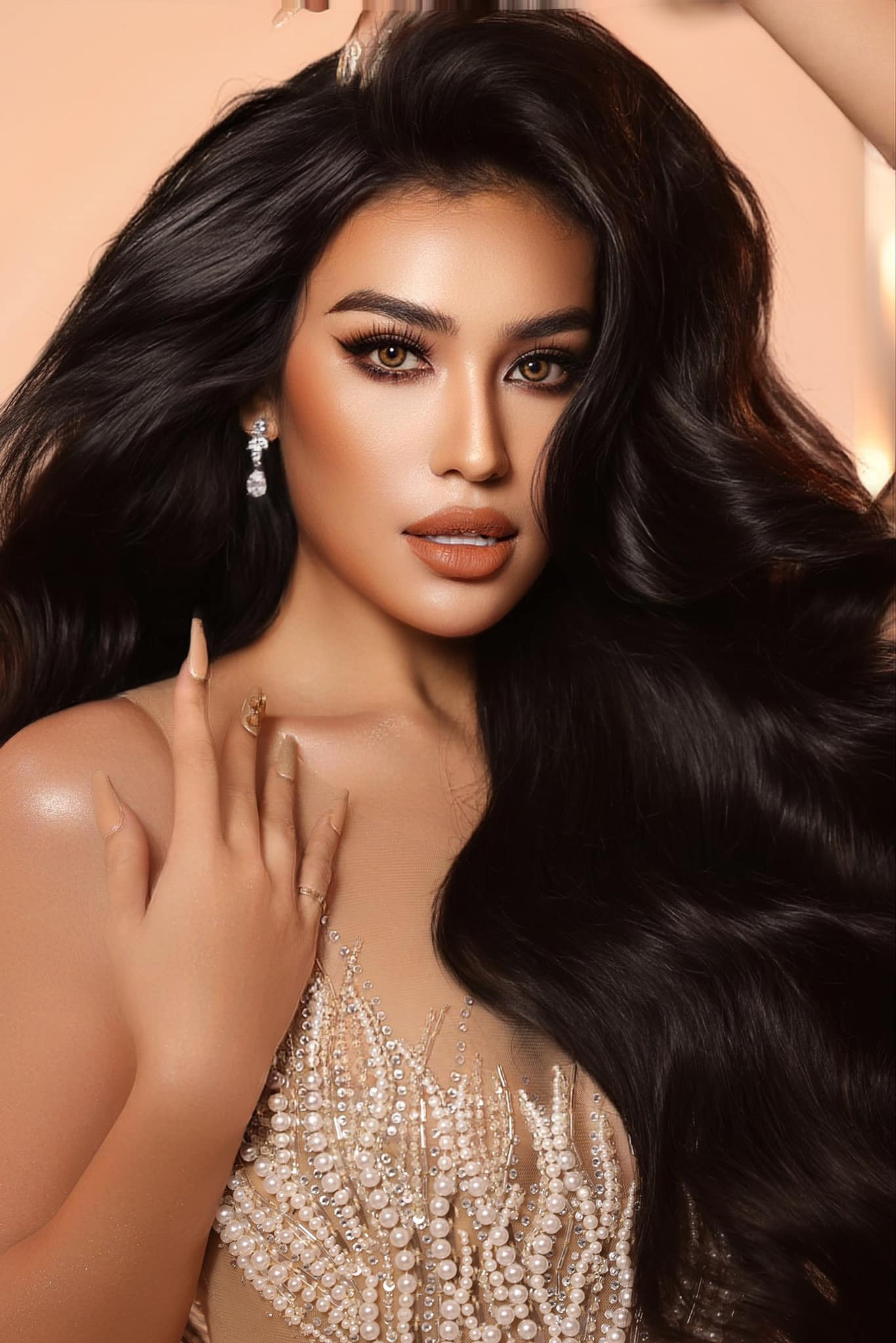 Thiều Thị Ngọc Như đến từ An Giang, cao 1,67 m, có gương mặt hiện đại, yêu kiều.