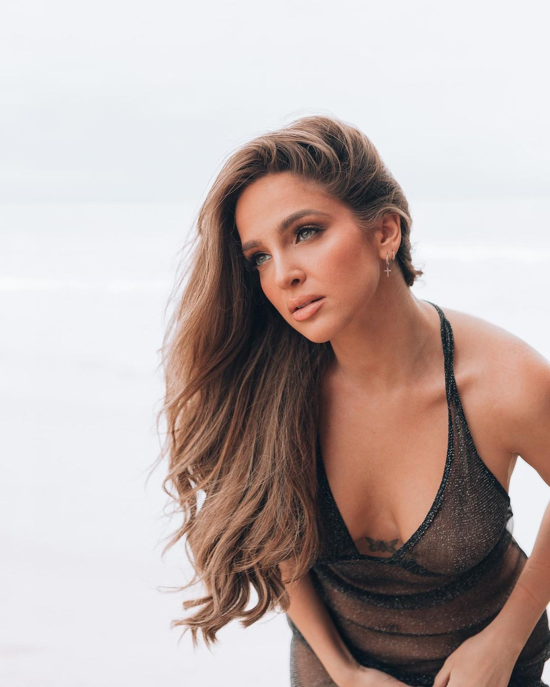 Cô là nữ diễn viên thuộc Nghiệp đoàn Diễn viên Màn ảnh - SAG, đồng thời là biên kịch, diễn giả về sức khỏe tâm thần, chuyên gia xây dựng thương hiệu cá nhân và viên trao quyền cho phụ nữ.