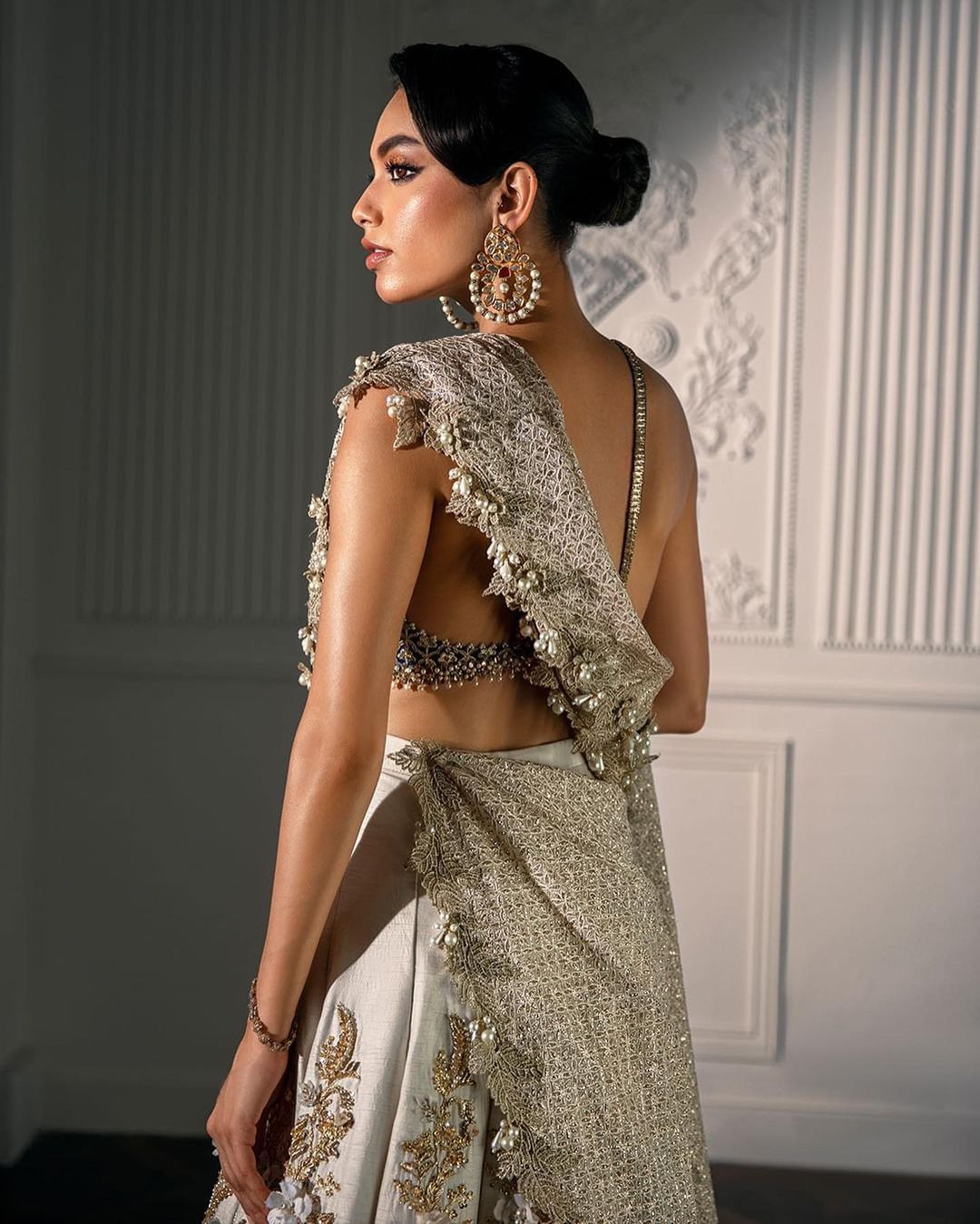 Người đẹp bắt đầu được chú ý khi cô xuất hiện trên tạp chí DIVA Pakistan vào tháng 7/2020. Vào tháng 8/2020, cô đảm nhận vai trò mới là trợ lý giám đốc tại Flow Digital.